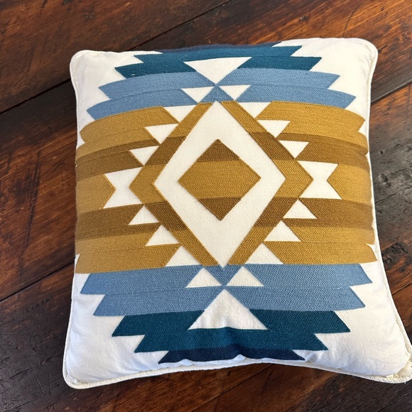 Pendleton Other - Pendleton pillow!